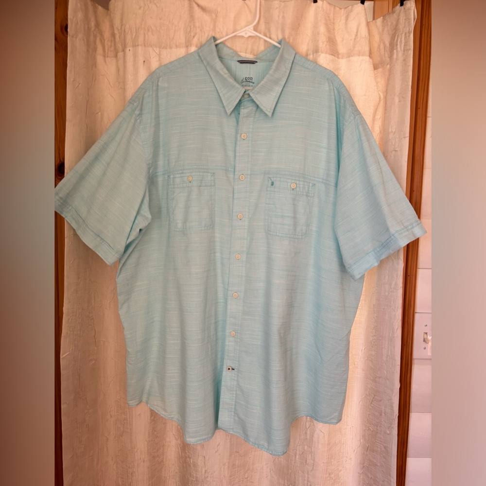 Izod Saltwater Men’s Short Sleeve Button Down Shirt